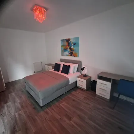 Spacious Luxurious Serviced 4 Maison d'hôtes