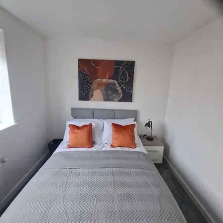 Spacious Luxurious Serviced 4 Maison d'hôtes