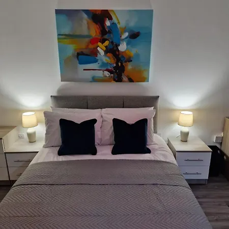 Maison d'hôtes Spacious Luxurious Serviced 4 *
