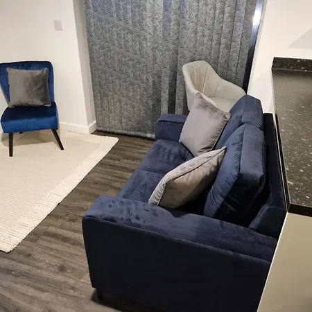 Spacious Luxurious Serviced 4 Maison d'hôtes